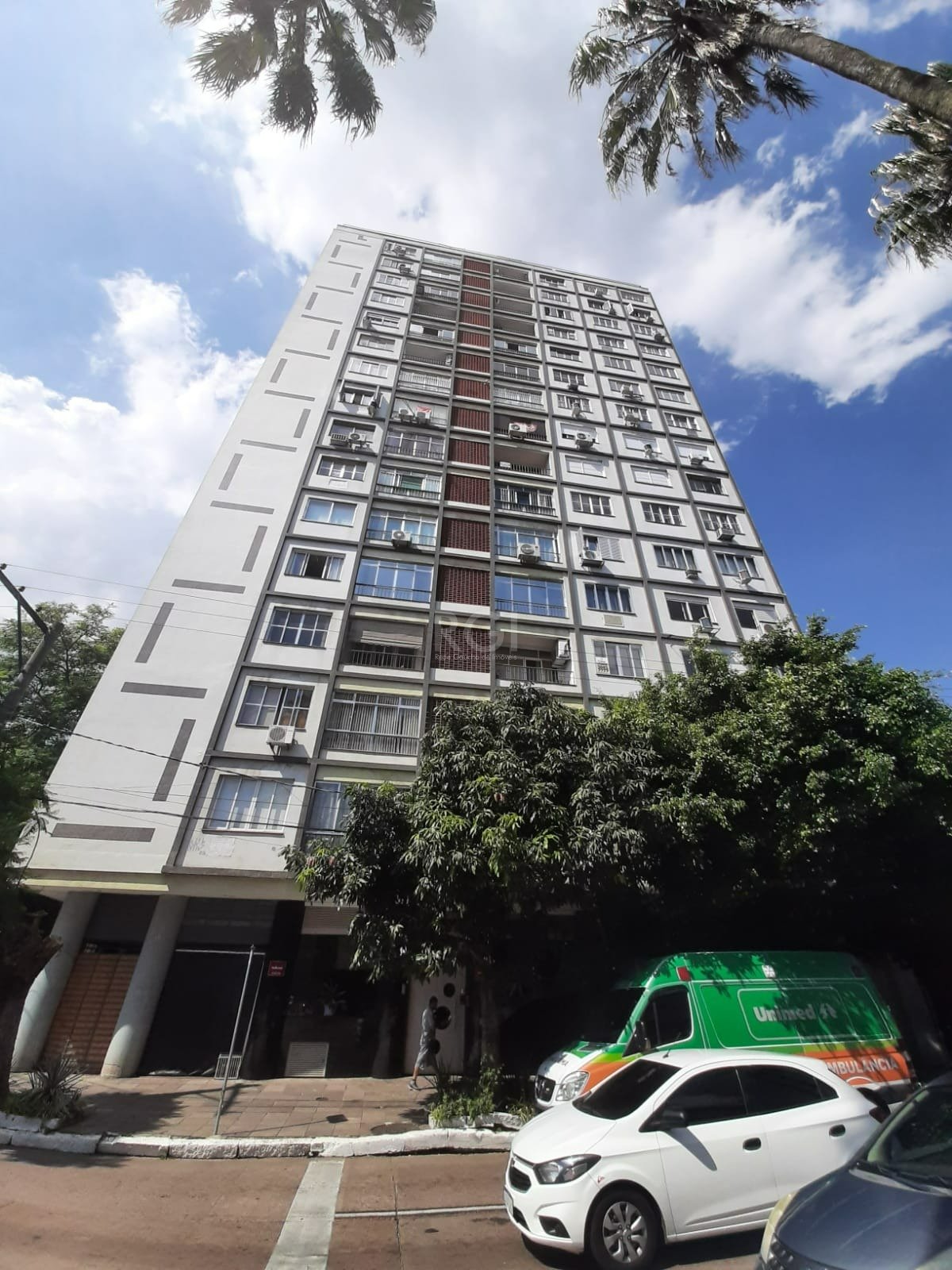 Apartamento com 34m², 1 dormitório no bairro Farroupilha em Porto Alegre para Comprar