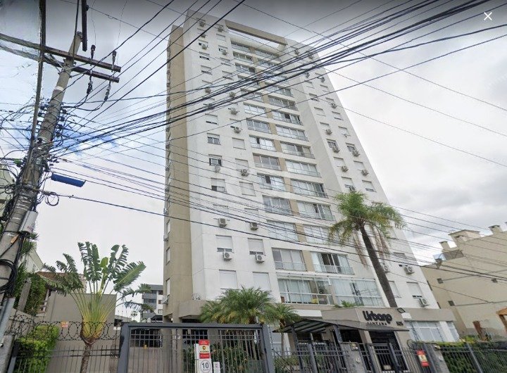 Apartamento com 80m², 3 dormitórios, 1 suíte, 2 vagas no bairro Santana em Porto Alegre para Comprar