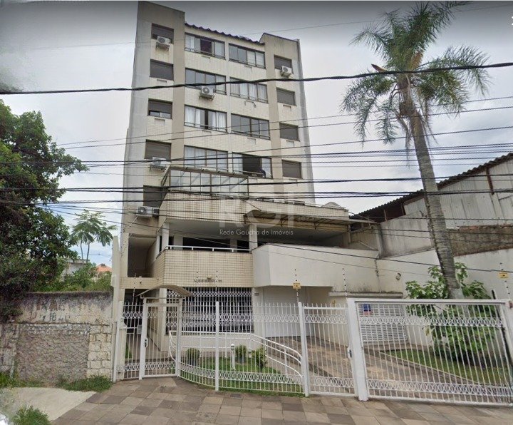 Apartamento com 74m², 2 dormitórios, 1 suíte, 1 vaga no bairro Santana em Porto Alegre para Comprar