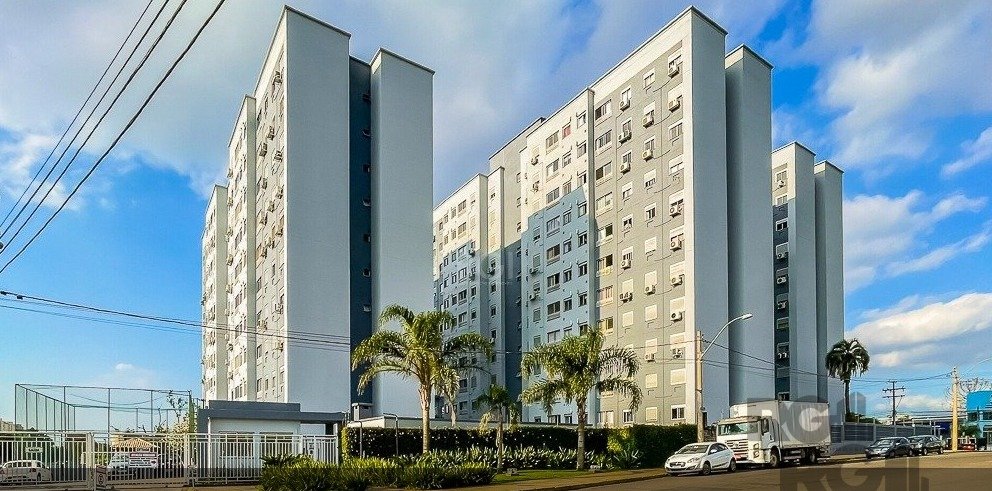 Apartamento com 48m², 2 dormitórios, 1 vaga no bairro Passo das Pedras em Porto Alegre para Comprar