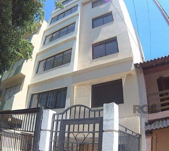 Apartamento com 38m², 1 dormitório, 1 vaga no bairro Santana em Porto Alegre para Comprar