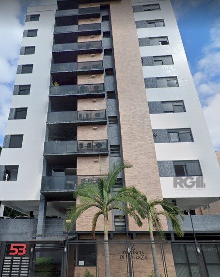 Apartamento com 69m², 2 dormitórios, 1 suíte, 2 vagas no bairro Santana em Porto Alegre para Comprar