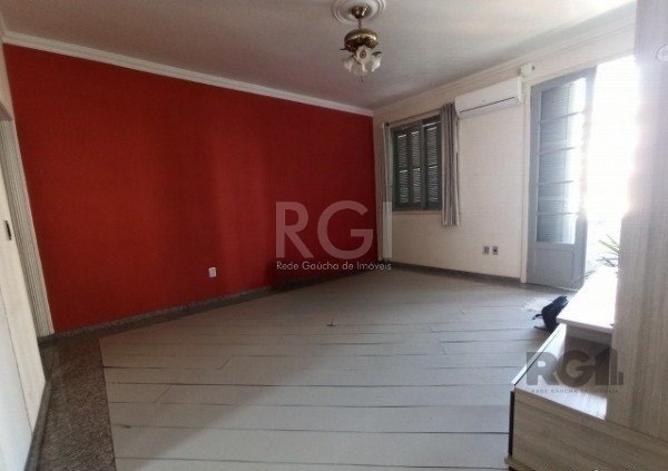 Apartamento com 101m², 3 dormitórios, 1 suíte no bairro Farroupilha em Porto Alegre para Comprar