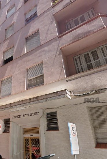 Apartamento com 82m², 3 dormitórios no bairro Centro Histórico em Porto Alegre para Comprar