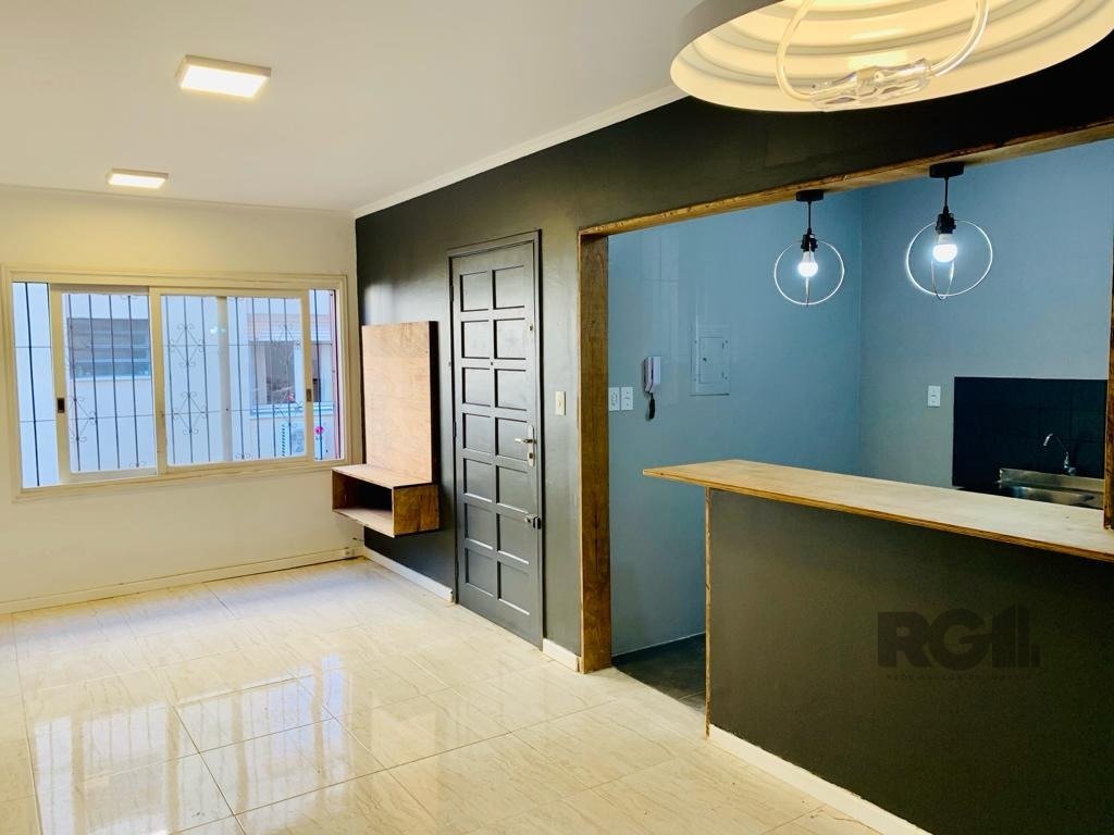 Apartamento à venda com 71m², 2 quartos, 1 vaga no bairro Rio Branco em Porto Alegre