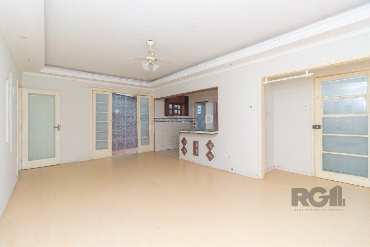 Apartamento à venda com 80m², 2 quartos no bairro Santana em Porto Alegre