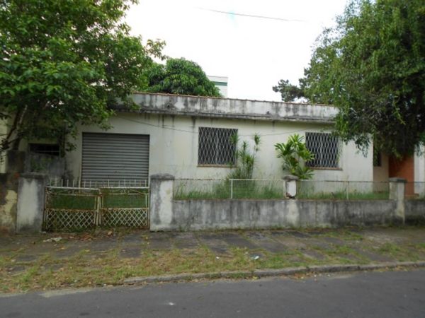 Casa à venda com 84m², 3 quartos no bairro Vila Ipiranga em Porto Alegre