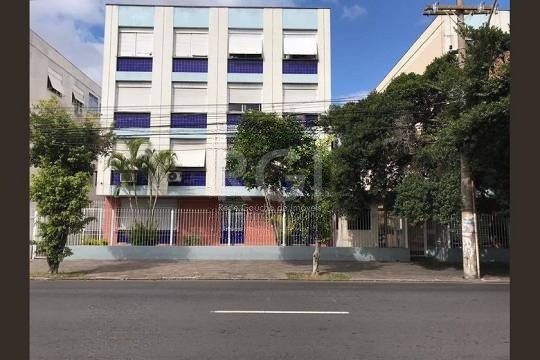 Apartamento com 74m², 2 dormitórios no bairro Praia De Belas em Porto Alegre para Comprar