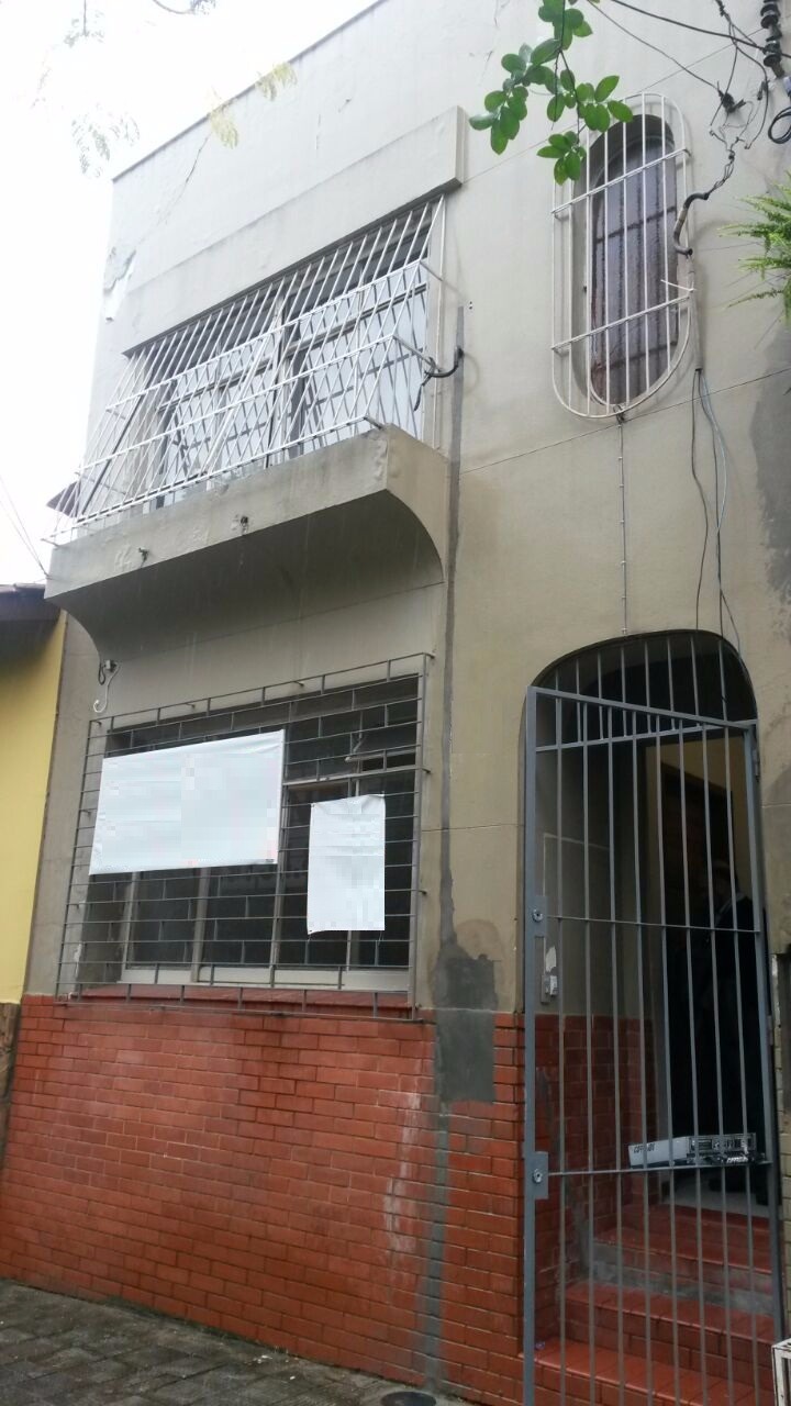 Casa com 280m², 5 dormitórios, 3 suítes no bairro Cidade Baixa em Porto Alegre para Comprar