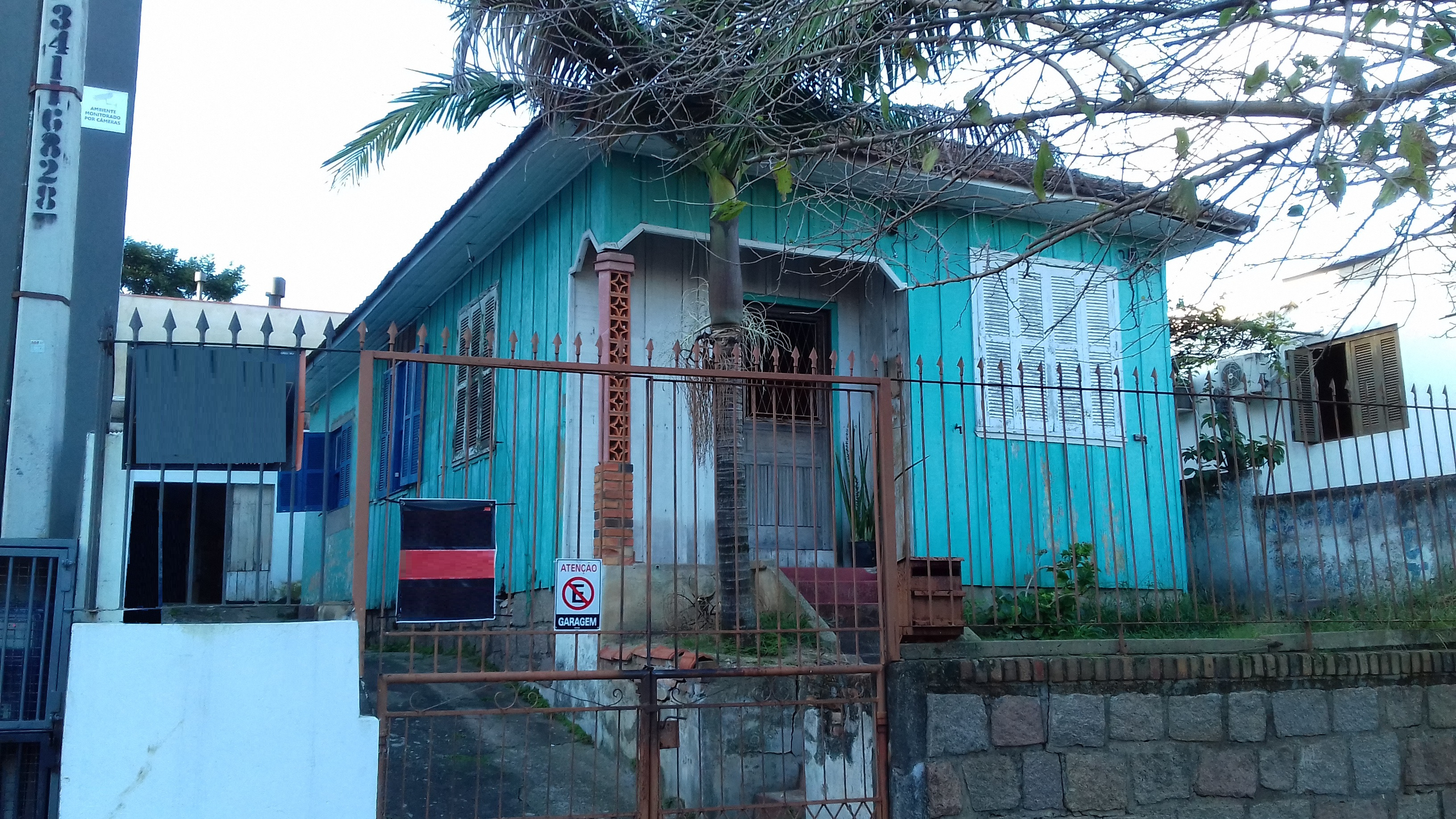 Casa à venda com 91m², 2 quartos, 1 vaga no bairro Jardim Botânico em Porto Alegre