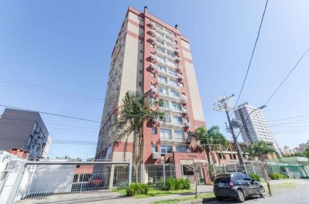 Apartamento com 67m², 3 dormitórios, 1 suíte, 1 vaga no bairro Partenon em Porto Alegre para Comprar
