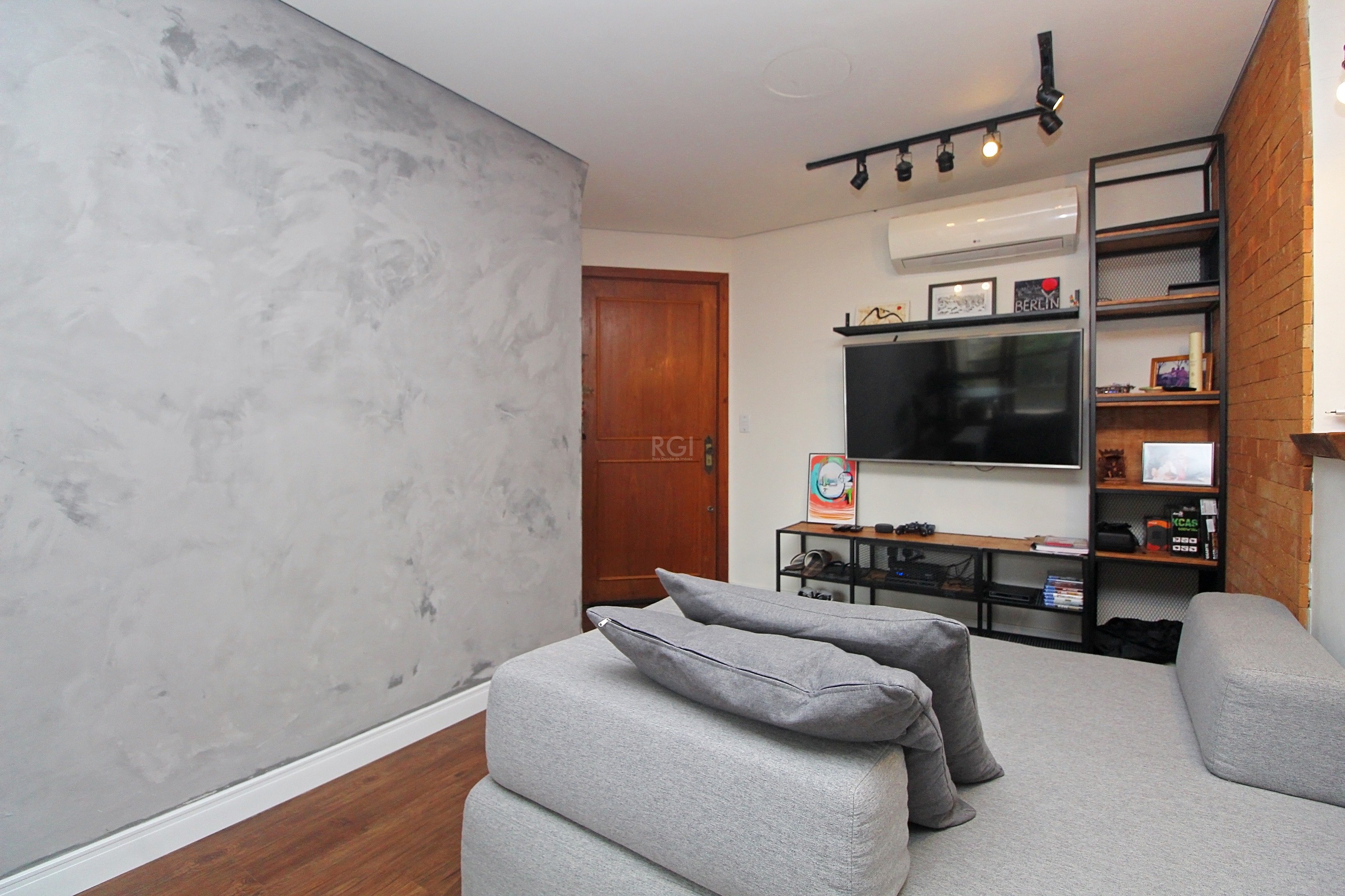 Apartamento à venda com 47m², 1 quarto, 1 vaga no bairro Petrópolis em Porto Alegre