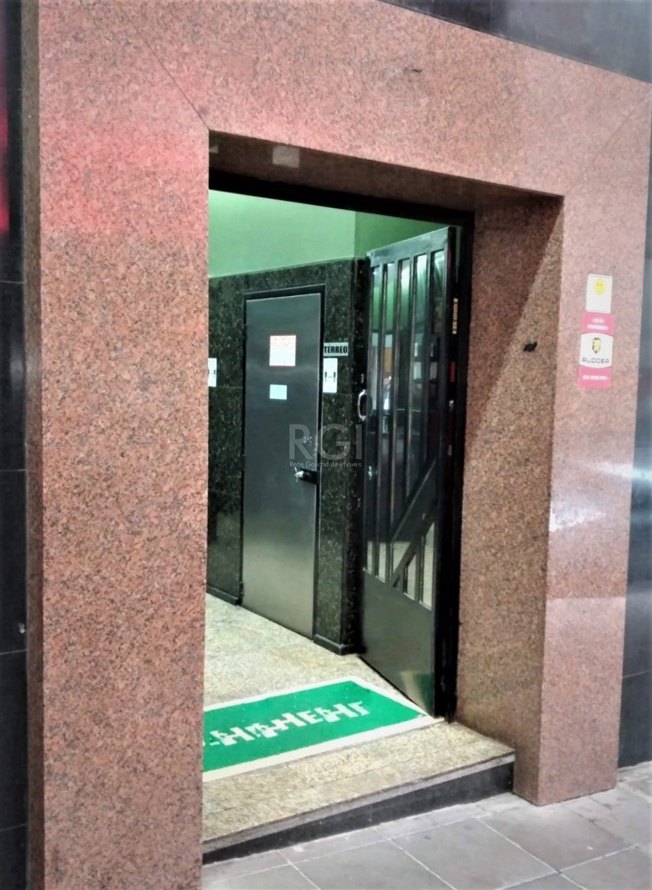 Conjunto/Sala para Venda - 21.75m², 0 dormitórios, Centro Histórico