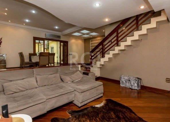 Casa, 5 quartos, 250 m² - Foto 4