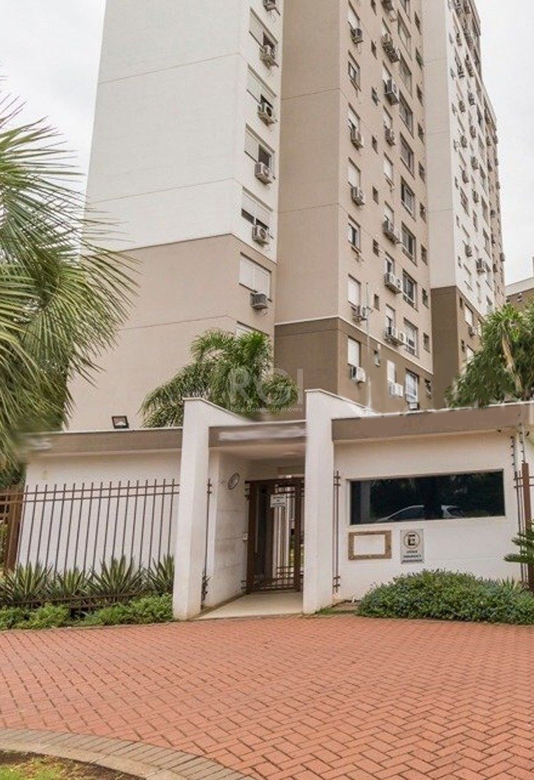 Apartamento com 76m², 2 dormitórios, 1 suíte, 1 vaga no bairro Jardim Carvalho em Porto Alegre para Comprar