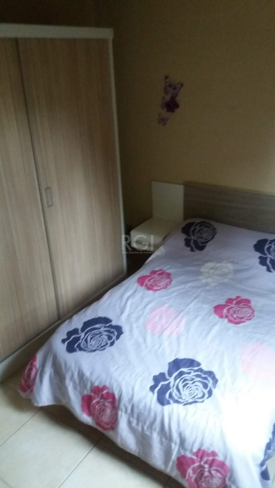 Apartamento para Venda - 38.38m², 2 dormitórios, 1 vaga - Lomba do Pinheiro
