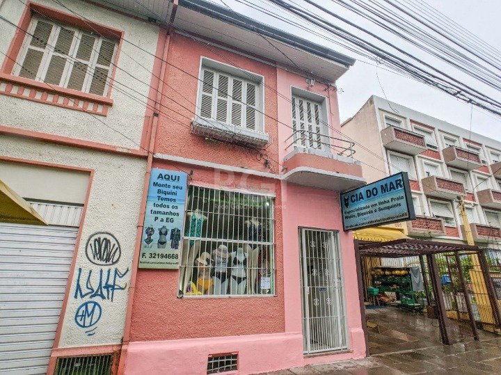 Casa à venda com 2 quartos, 202m² - Foto 1