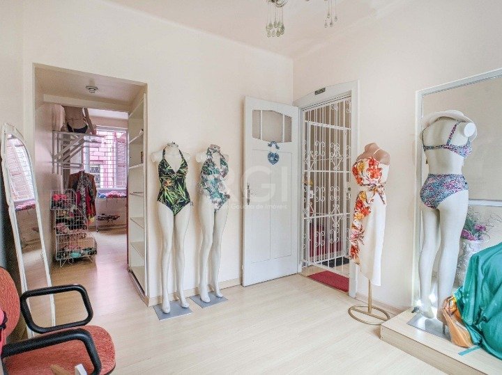 Casa à venda com 2 quartos, 202m² - Foto 4