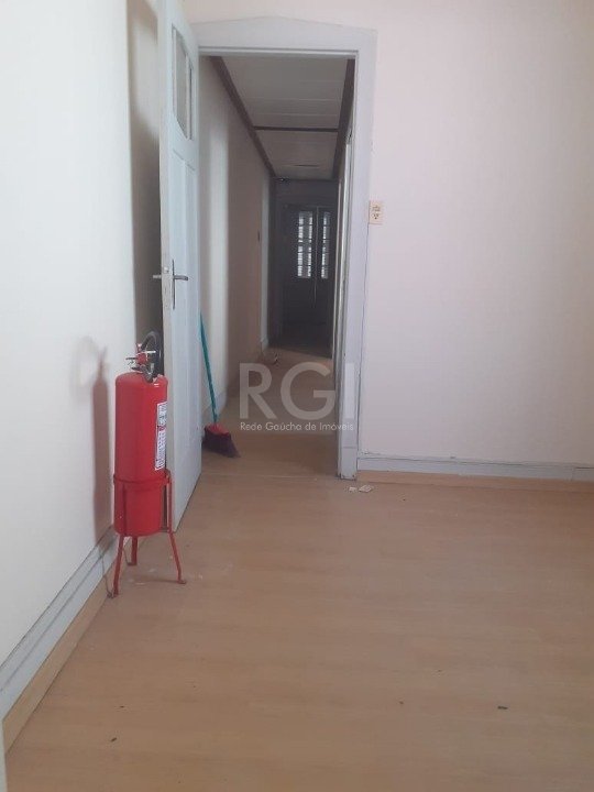 Casa à venda com 2 quartos, 202m² - Foto 10