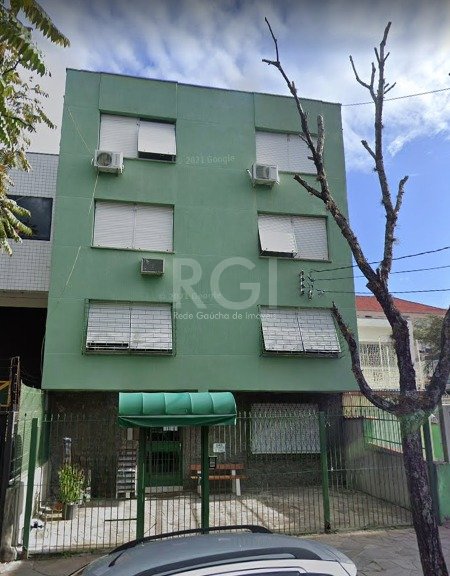 Apartamento com 66m², 2 dormitórios no bairro Santana em Porto Alegre para Comprar